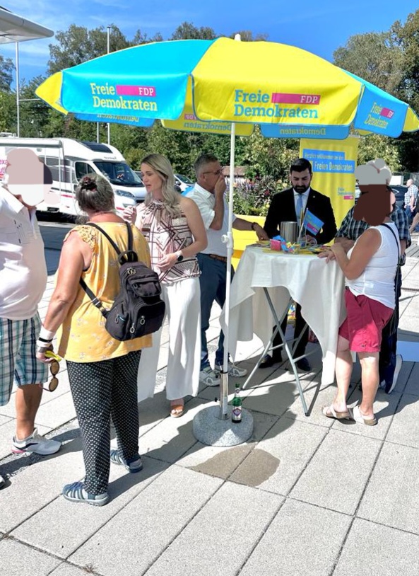 Infostand FDP in Grafenau 