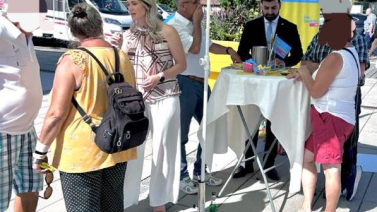 Infostand FDP in Grafenau 